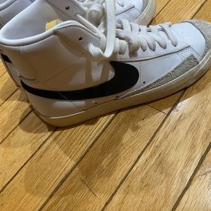 Nike Blazer sneakers US 6